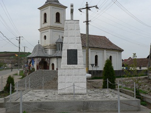 monumentul eroilor Atintis